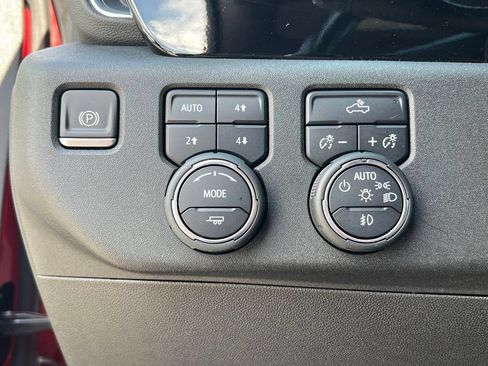 Certified 2022 Chevrolet Silverado 1500 RST AWD/4WD image 29