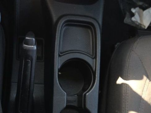 Used 2018 Jeep Wrangler Sport image 23