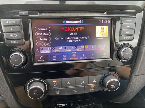 Used 2018 Nissan Rogue S AWD/4WD image 21