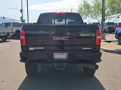 Used 2016 GMC Sierra 2500 Denali w/ Duramax Plus Package AWD/4WD image 6