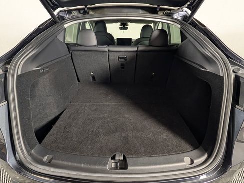 Used 2024 Tesla Model Y Long Range RWD image 16