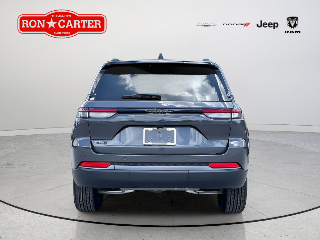 New 2026 Jeep Grand Cherokee Altitude AWD/4WD image 4