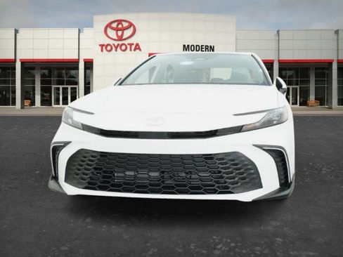 New 2026 Toyota Camry SE image 17