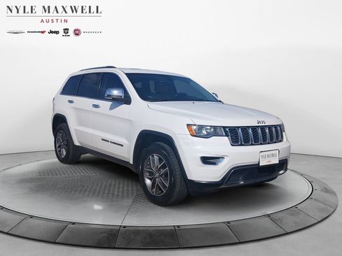 Used 2017 Jeep Grand Cherokee Limited RWD image 2