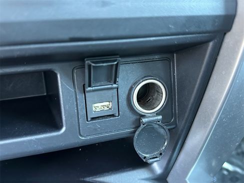 Used 2022 Toyota 4Runner SR5 Premium image 27