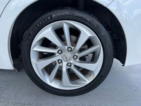 Used 2017 Acura ILX FWD image 18
