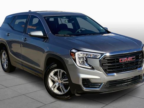 Certified 2023 GMC Terrain SLE image 2