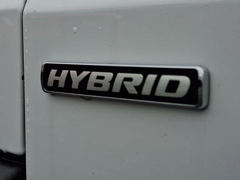 Certified 2024 Ford Maverick XL FWD image 30