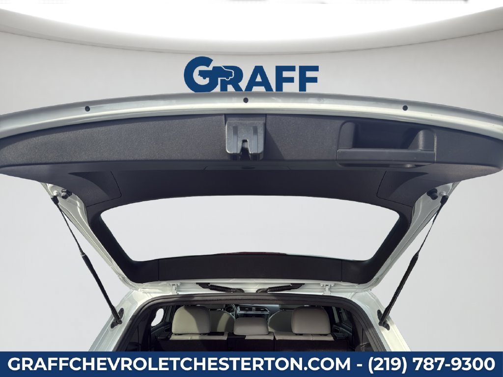 Used 2021 Volkswagen Tiguan SE R-Line FWD image 35