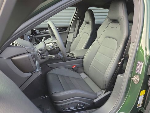 New 2026 Porsche Panamera 4 image 5