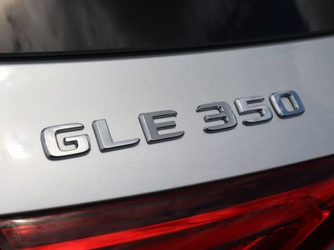 Used 2020 Mercedes-Benz GLE 350 4MATIC w/ Premium Package image 48
