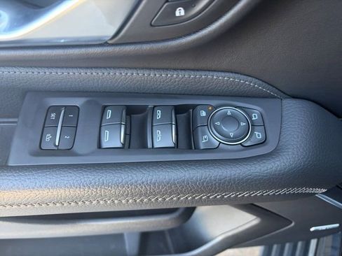 Used 2024 GMC Yukon XL Denali w/ Max Trailering Package image 4