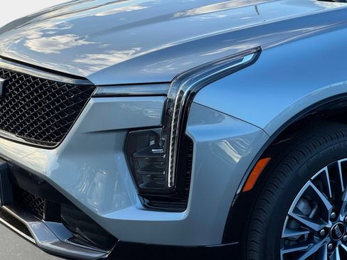 Certified 2025 Cadillac XT4 Sport AWD/4WD image 28