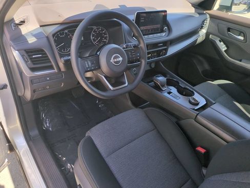 Used 2023 Nissan Rogue SV AWD/4WD image 17