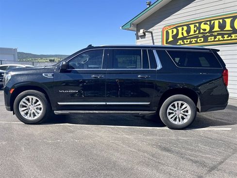 Used 2023 GMC Yukon XL SLT AWD/4WD image 8