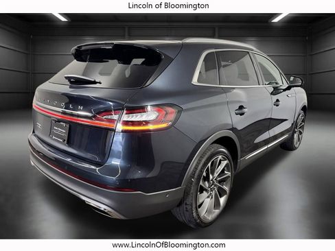 Used 2022 Lincoln Nautilus Reserve AWD/4WD image 6