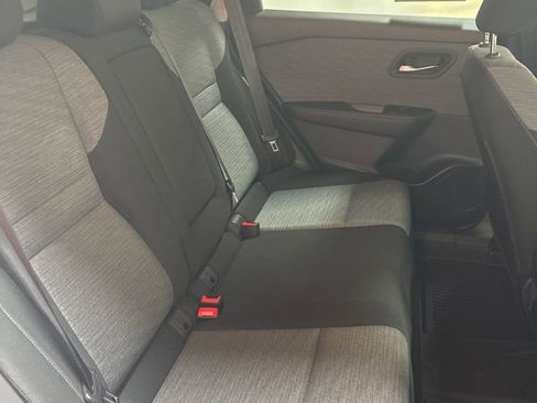 Used 2023 Nissan Rogue SV image 23