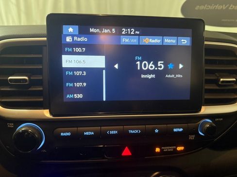 Certified 2023 Hyundai Venue SE image 33