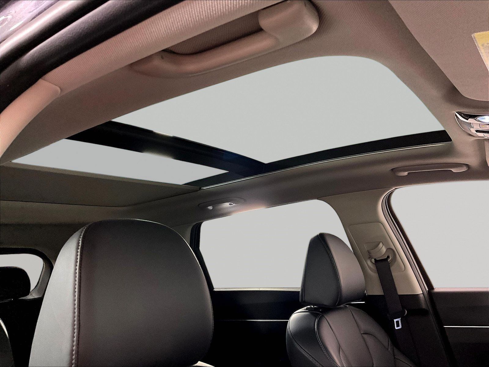 Certified 2025 Kia Sorento EX w/ Panoramic Sunroof Package FWD image 28