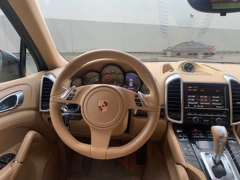 Used 2012 Porsche Cayenne image 33