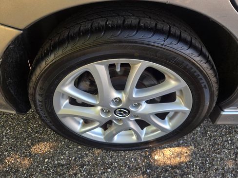 Used 2014 MAZDA MAZDA5 Grand Touring FWD image 39