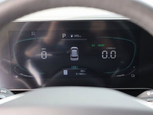 Used 2023 Kia Niro SX Touring image 21