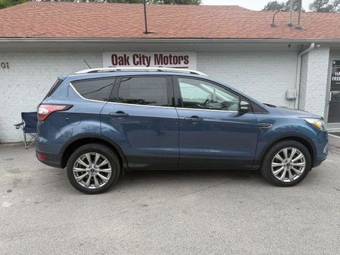Used 2018 Ford Escape Titanium w/ Ford Safe & Smart Package AWD/4WD image 4
