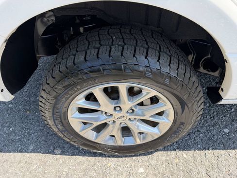 Used 2016 Ford Expedition Limited w/ Equipment Group 301A AWD/4WD image 7