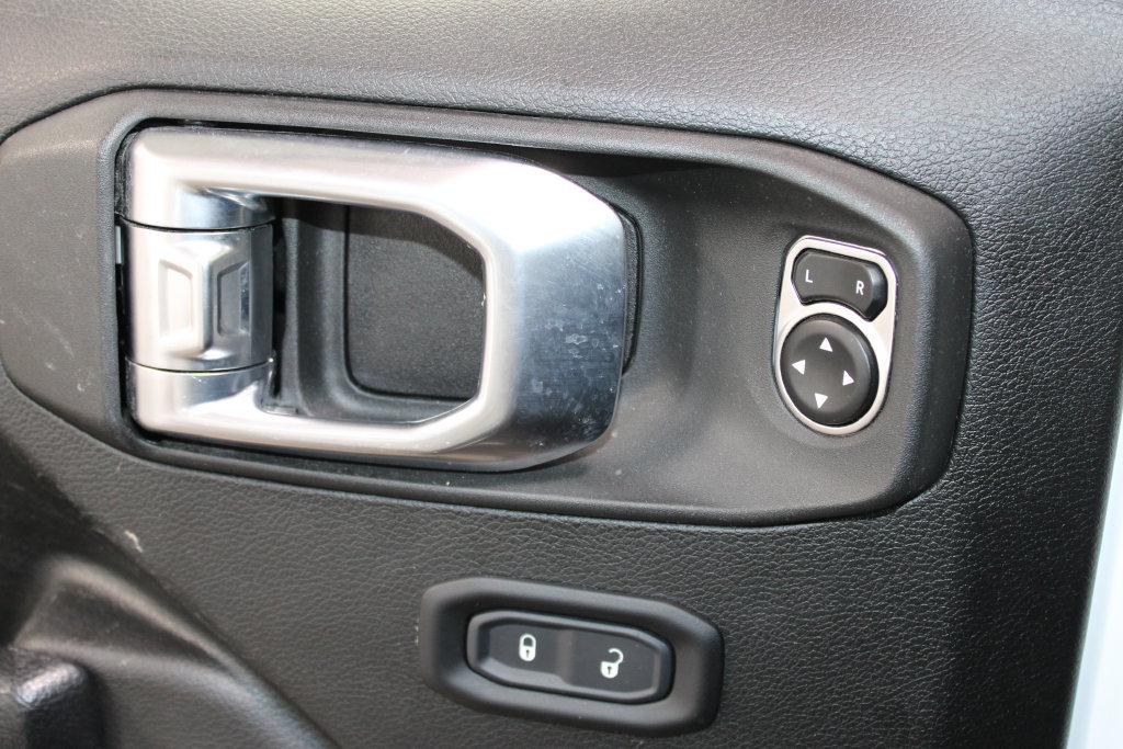 Used 2023 Jeep Gladiator Sport AWD/4WD image 27