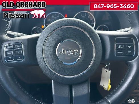 Used 2011 Jeep Wrangler Unlimited Rubicon w/ Call of Duty Group image 21