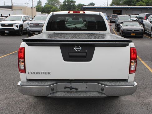 Used 2016 Nissan Frontier S RWD image 6