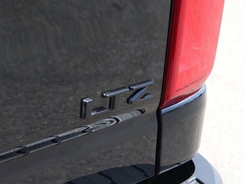 Used 2021 Chevrolet Silverado 2500 LTZ w/ LTZ Plus Package AWD/4WD image 64