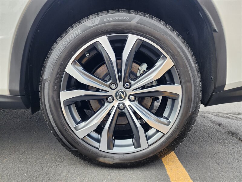 Used 2021 Lexus RX 450hL AWD w/ Premium Package image 22