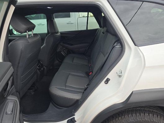 Used 2025 Subaru Outback Wilderness AWD/4WD image 4