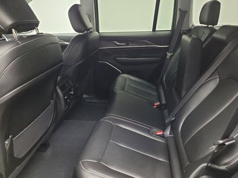 Used 2023 Jeep Grand Cherokee 4WD 4xe image 18