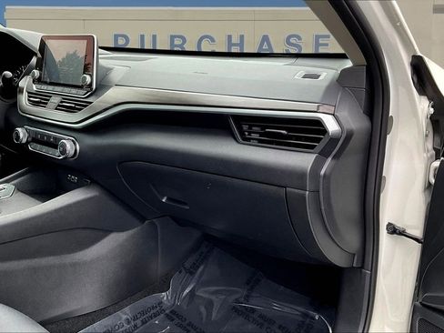 Used 2025 Nissan Altima 2.5 SV FWD image 28