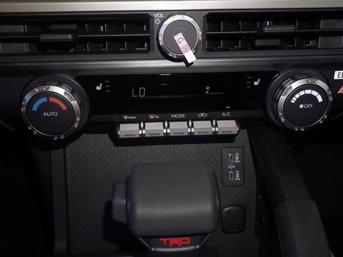 New 2025 Toyota Tacoma TRD Off-Road image 14