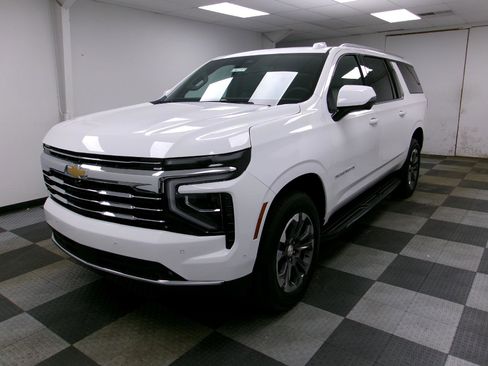 New 2026 Chevrolet Suburban LT w/ Comfort Package image 1