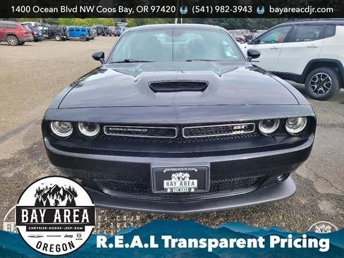 Used 2022 Dodge Challenger GT image 2