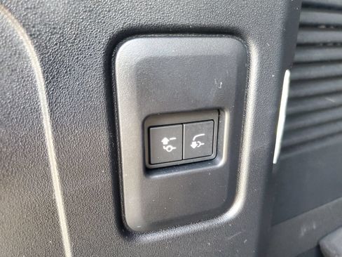 Used 2026 Land Rover Defender 130 S AWD/4WD image 35