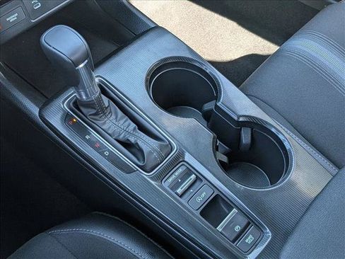 Used 2025 Honda Civic Sport image 12