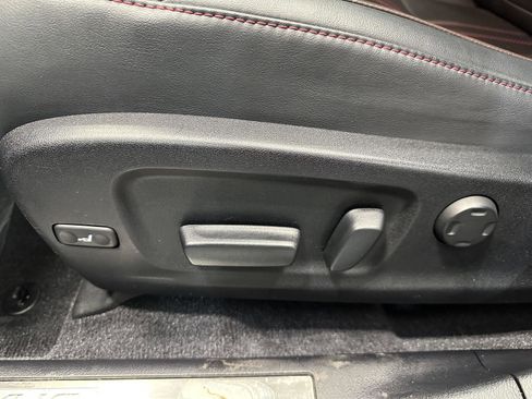 Used 2018 Lexus RX 450hL Luxury image 13