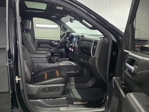 Used 2021 GMC Sierra 3500 AT4 w/ AT4 Premium Plus Package AWD/4WD image 9