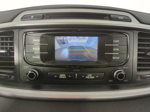 Used 2016 Kia Sorento LX image 26