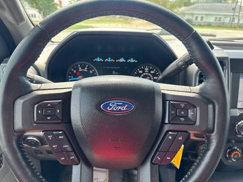 Used 2019 Ford F150 XLT w/ Equipment Group 302A Luxury AWD/4WD image 16