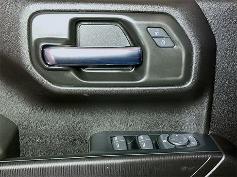 Used 2024 Chevrolet Silverado 1500 Custom image 15