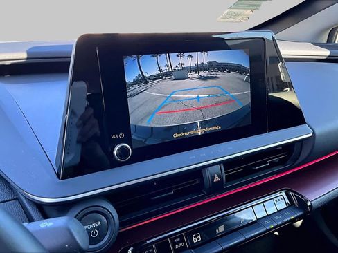 Used 2023 Toyota Prius Prime FWD image 25