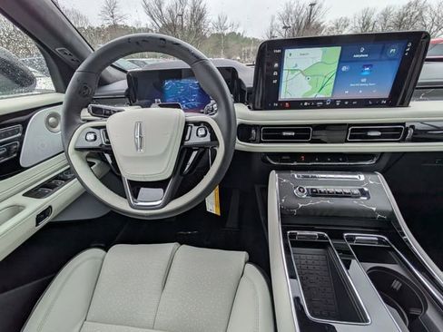 New 2026 Lincoln Aviator Black Label w/ Jet Appearance Package image 14