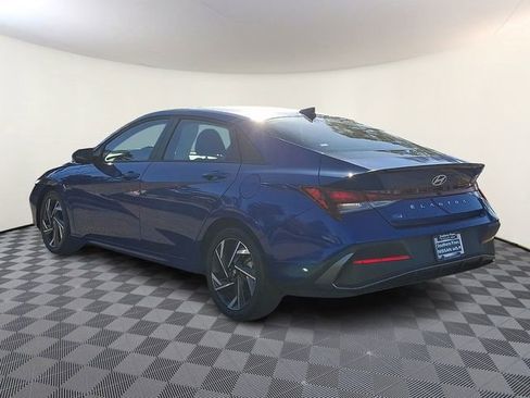 Used 2025 Hyundai Elantra Sport image 4