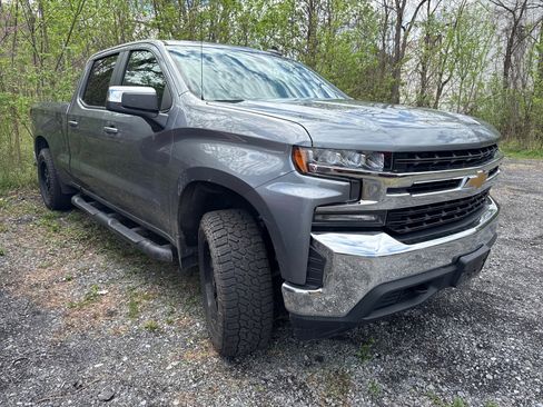 Used 2019 Chevrolet Silverado 1500 LT w/ All-Star Edition AWD/4WD image 3